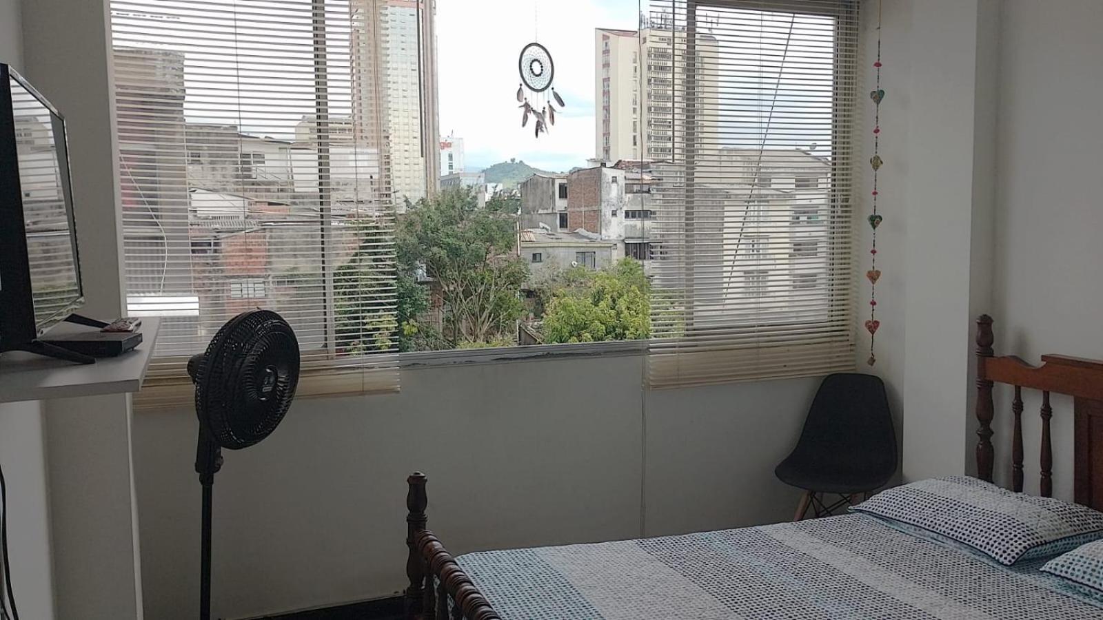 Espacio 22-9 Pereira Buitenkant foto